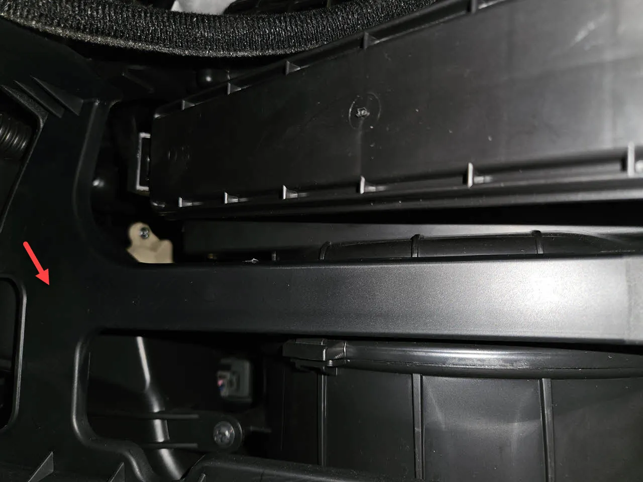 더 뉴 셀토스 오래된 에어컨/히터 필터 커버 장착