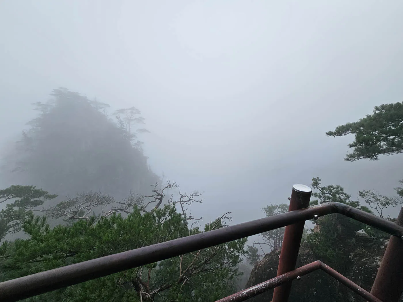 토왕성폭포가 있었는데요. 없습니다요.