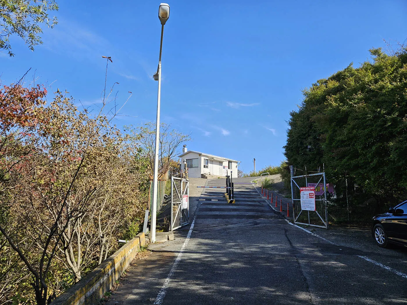 식장산 전망대 쉼터 카페 입구