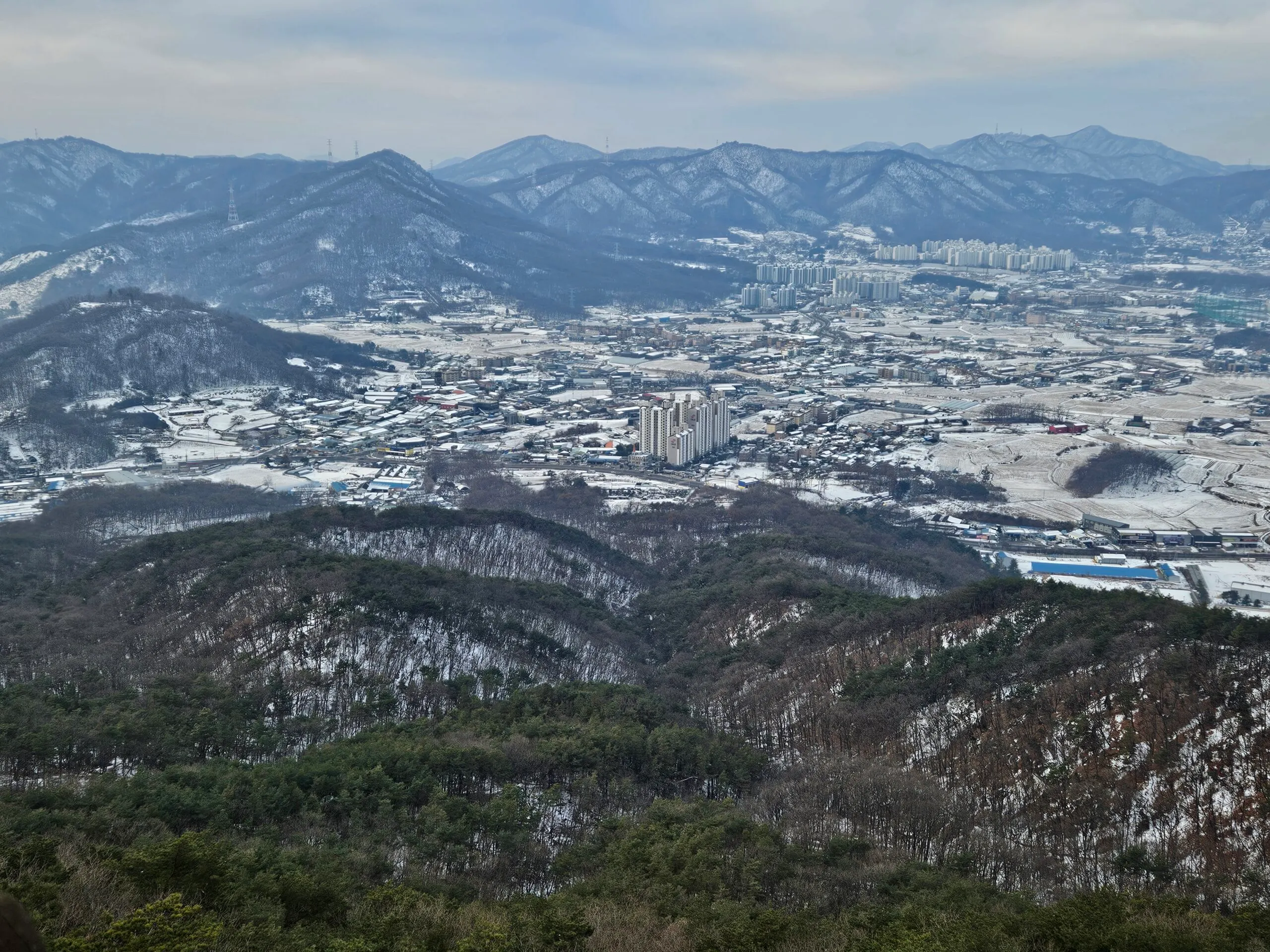 임꺽정봉을 오르면서 볼 수 있는 뷰