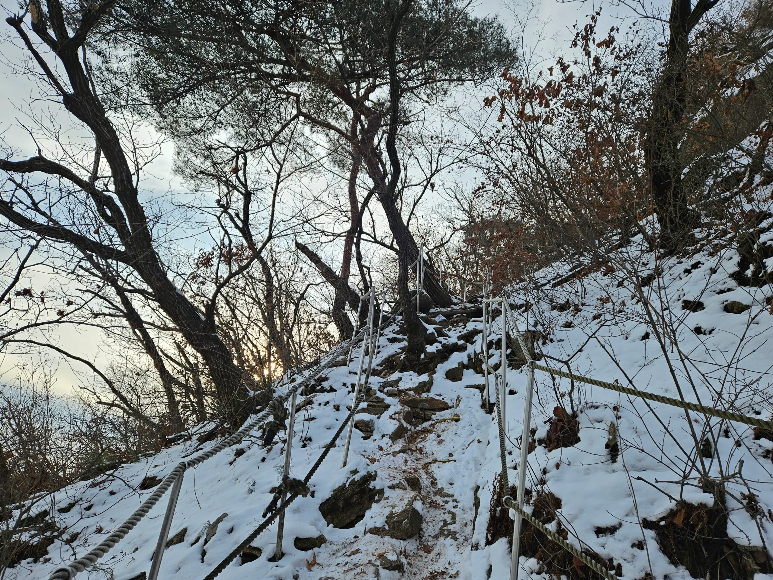 겨울의 임꺽정봉 가는 길