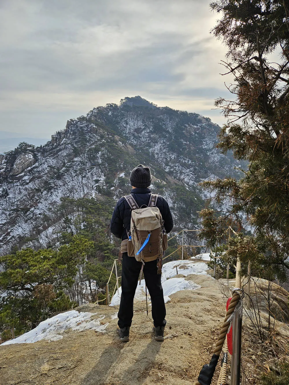 임꺽정봉에서 상봉 쪽을바라본다. 