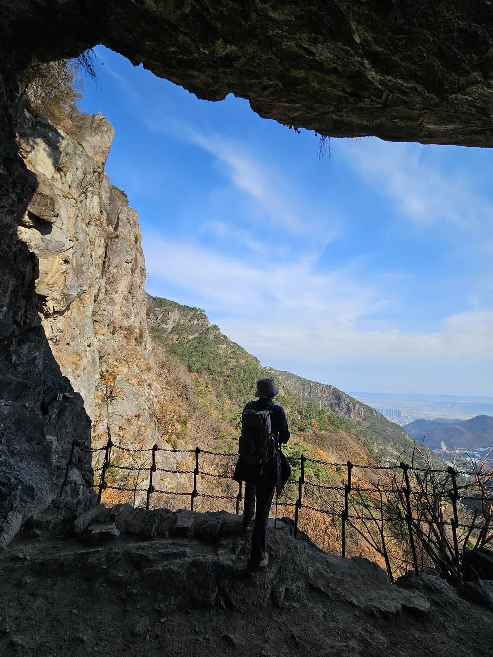 도선굴에서 바깥을 본 풍경