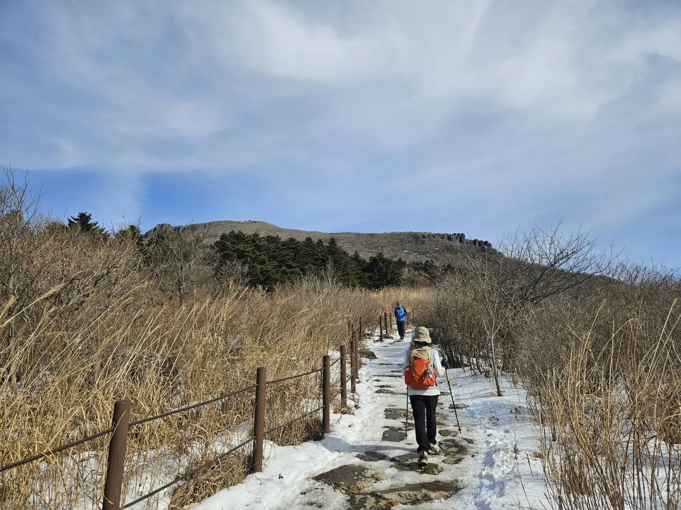 장불재에서 입석대 가는길