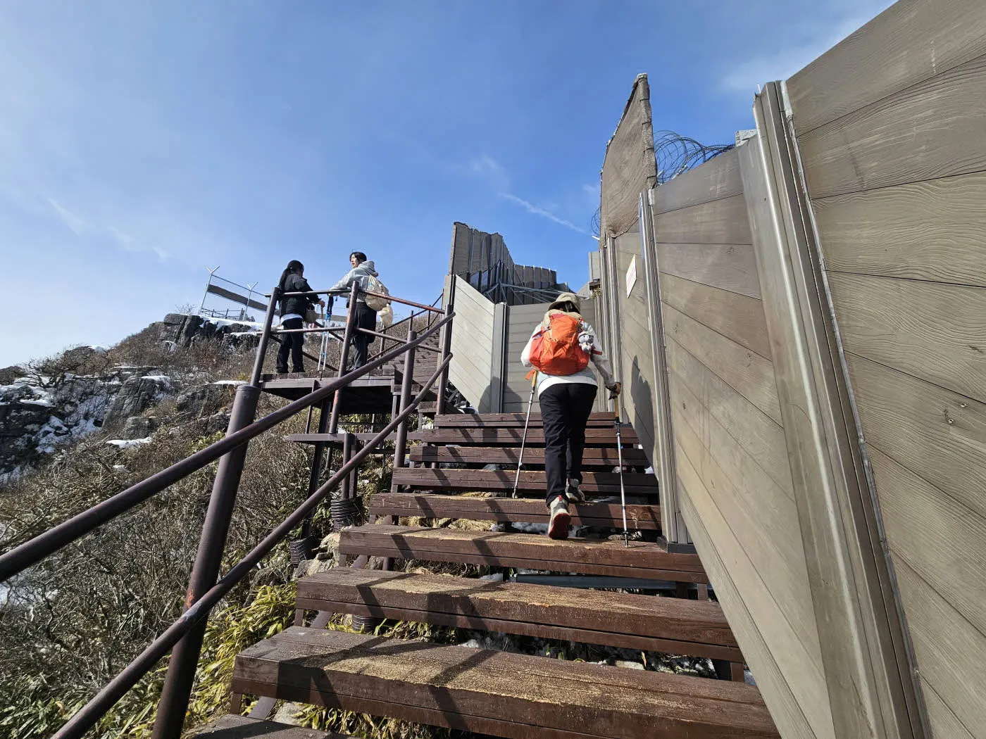 인왕봉 오르는 길