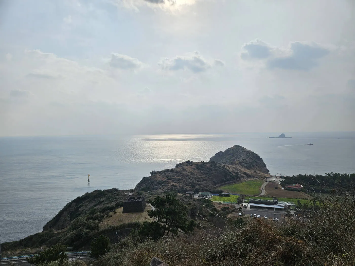 산방산에서 바라본 용머리해안