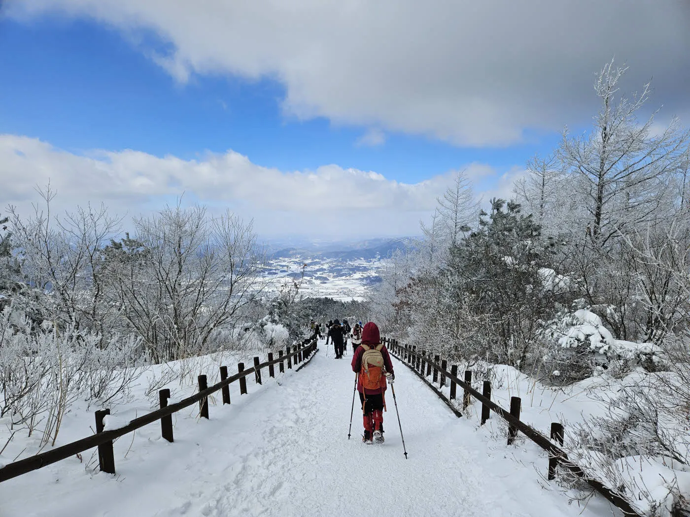 바래봉 눈꽃산행의 하산길
