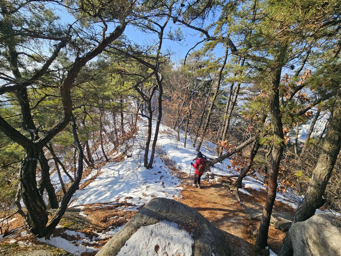 불암산 엘리베이터 전망대로 하산하는 길