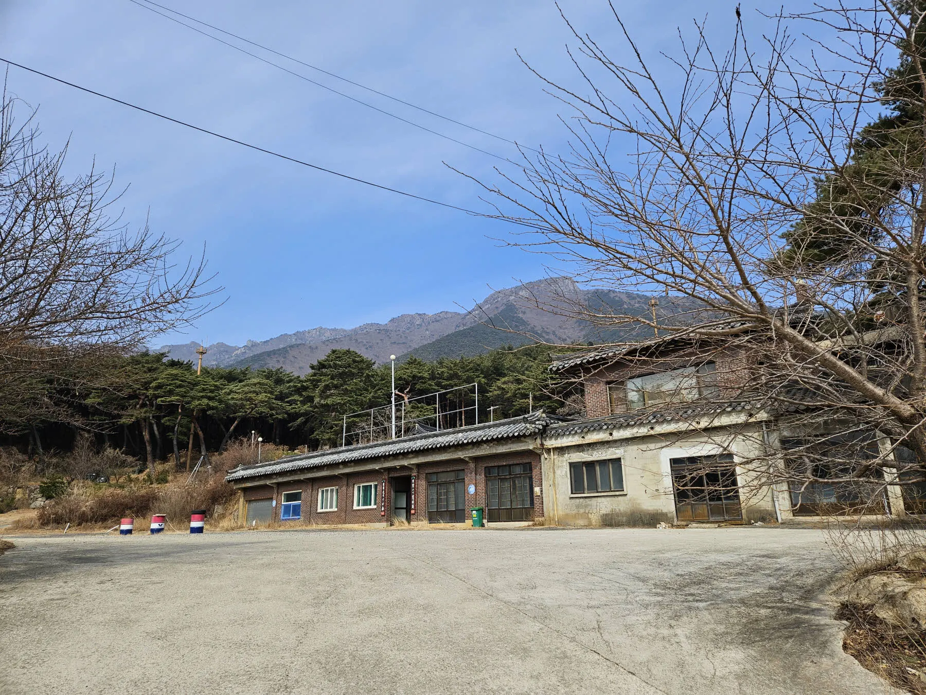 영축산 산행의 시작점 축서암