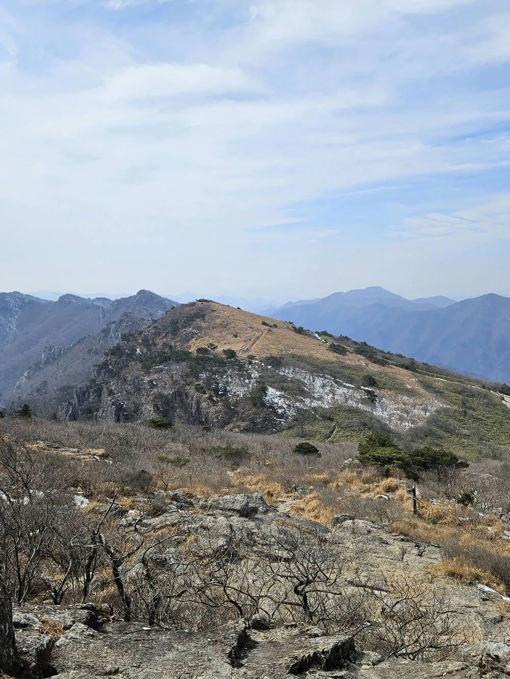 함박등 방면 (신불산 자연 휴양림)