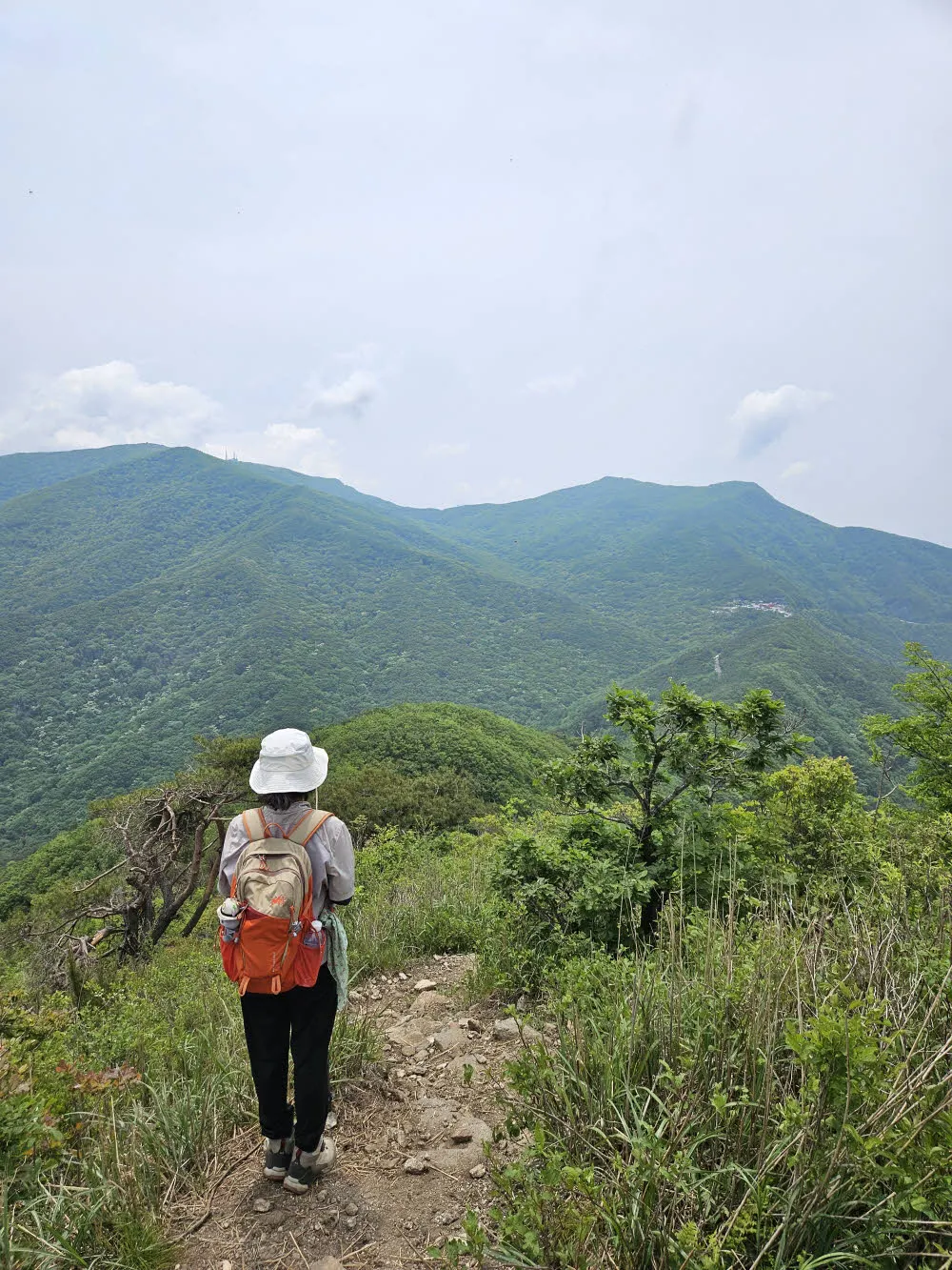 고리봉에서 상삼재로 하산