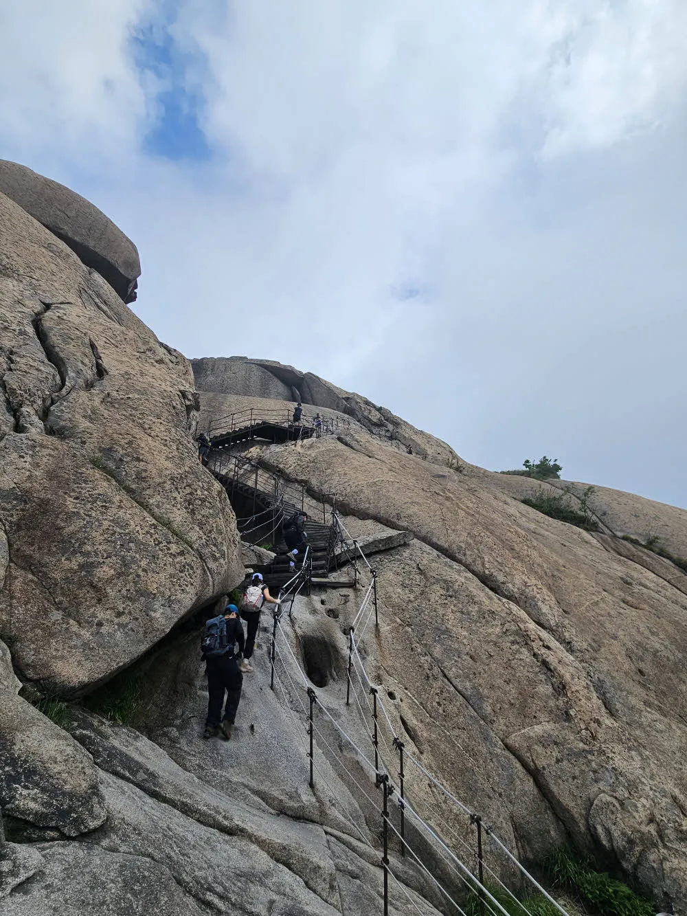 백운대를 오르는 마지막 구간