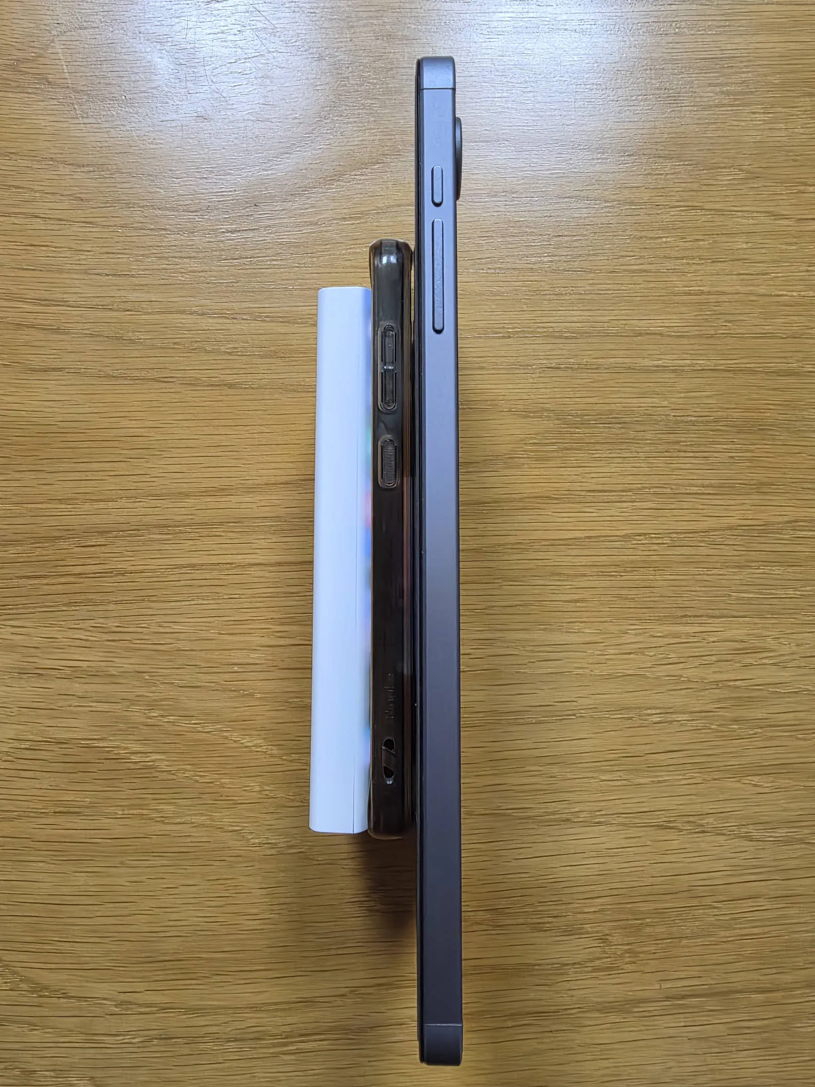 스마트폰과 태블릿의 두께