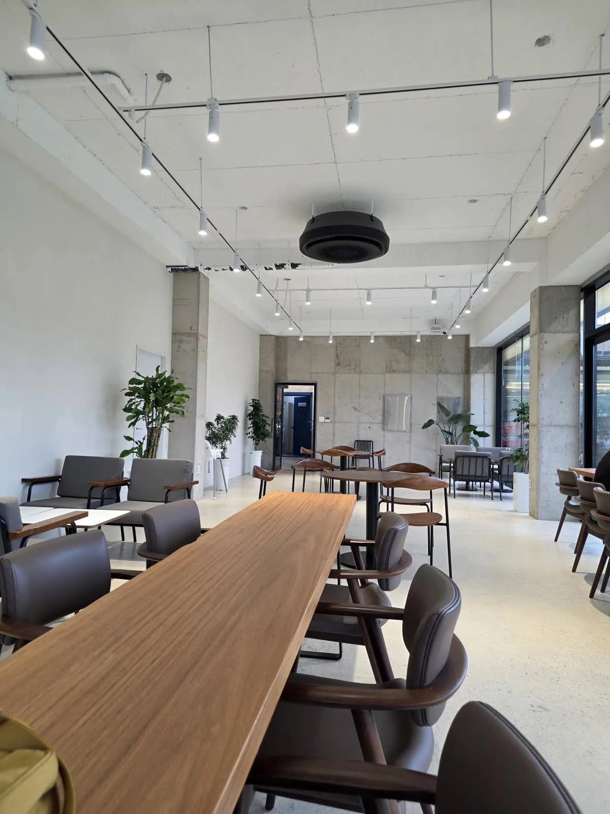 본관과 분리된 별관의 모습