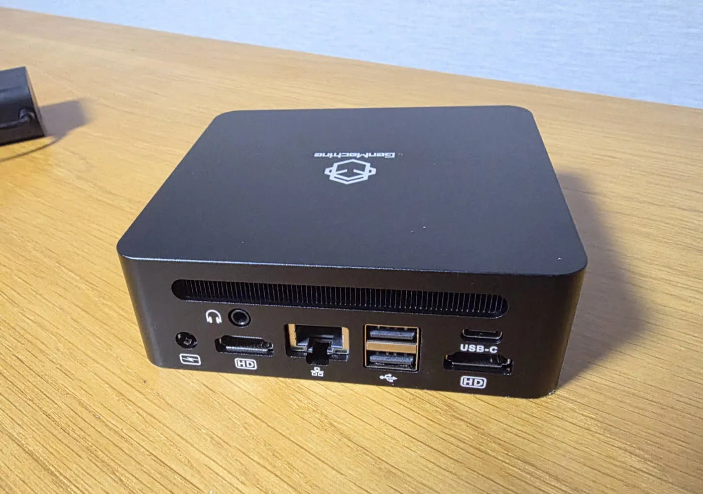 GenMachine Ren5000 뒷면부 인터페이스