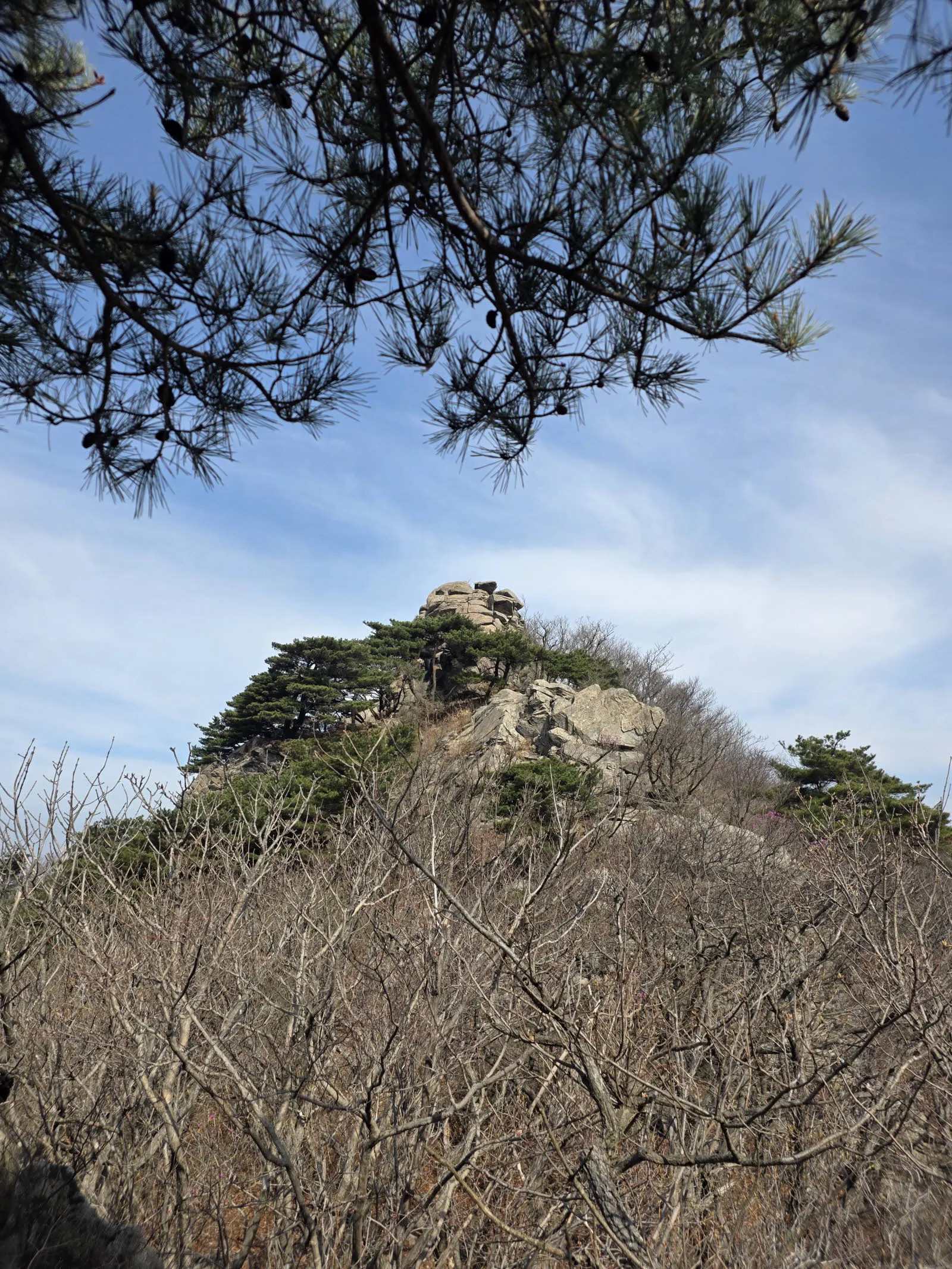 가야봉에서 석문봉 가는 길의 이름모를 봉우리