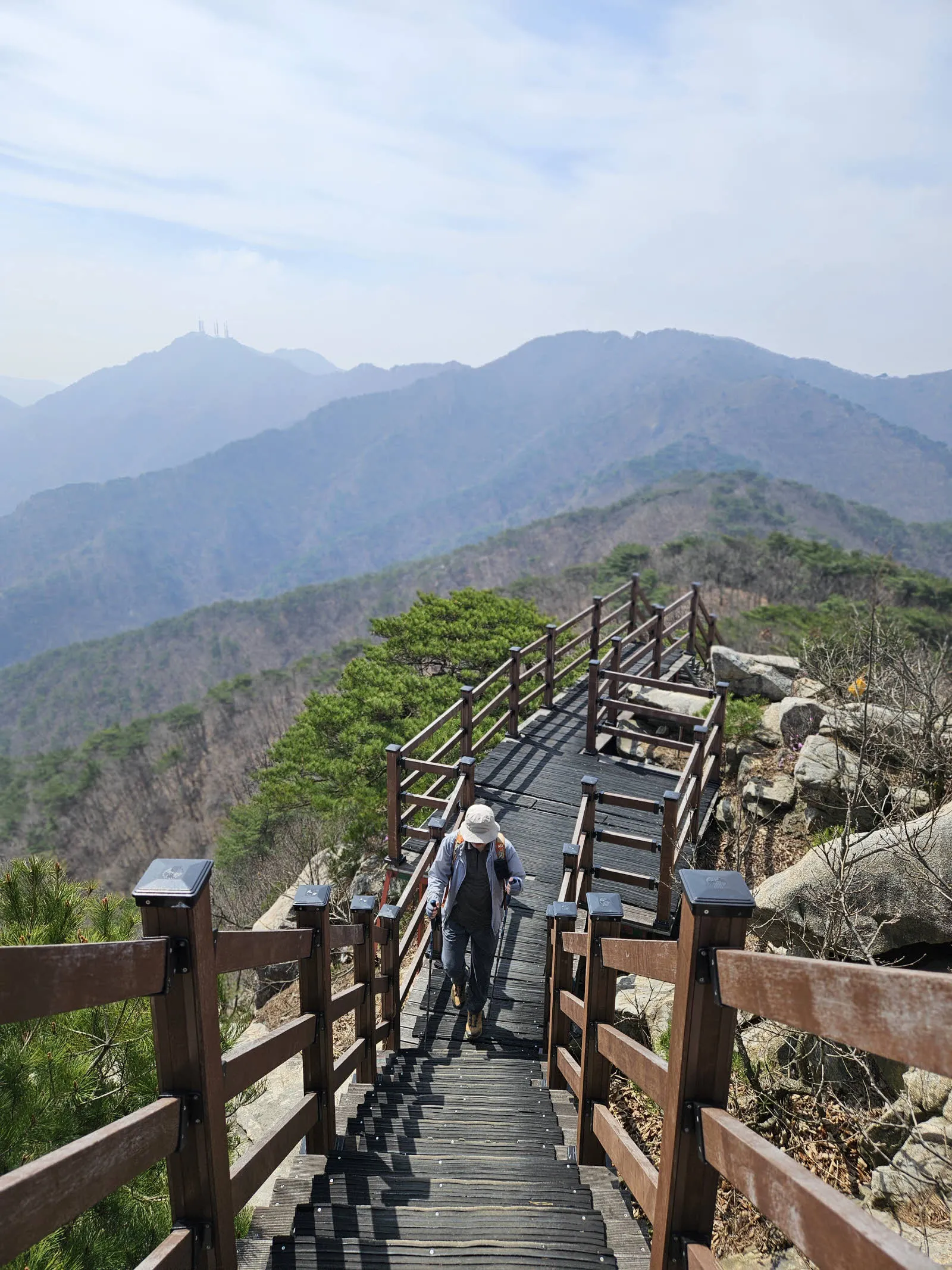 마지막 옥양봉을 오르는 계단 구간