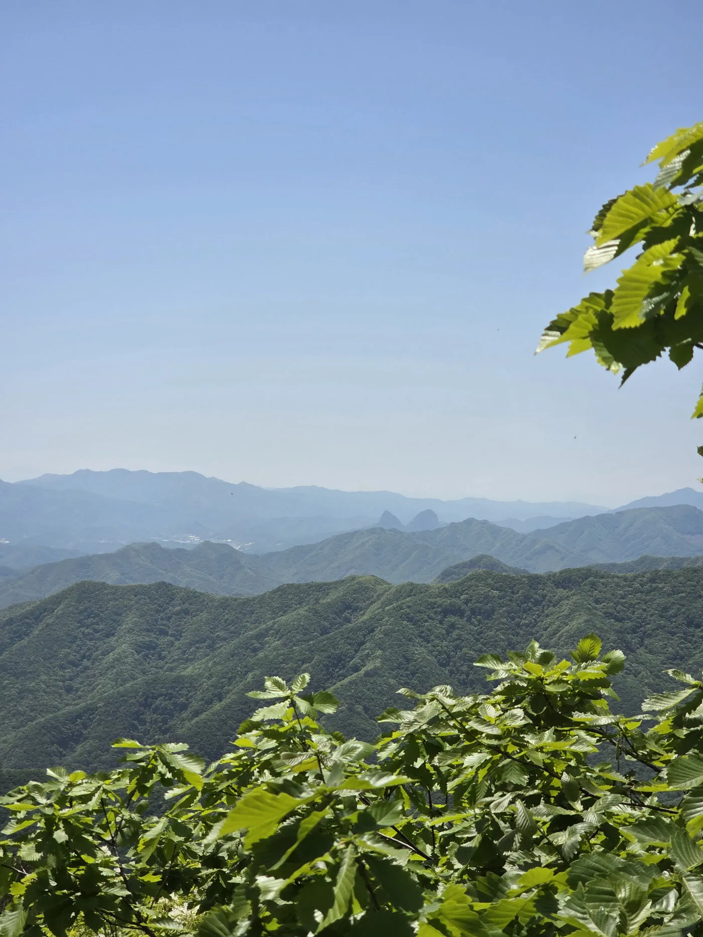 구봉산 정상에서 보이는 마이산